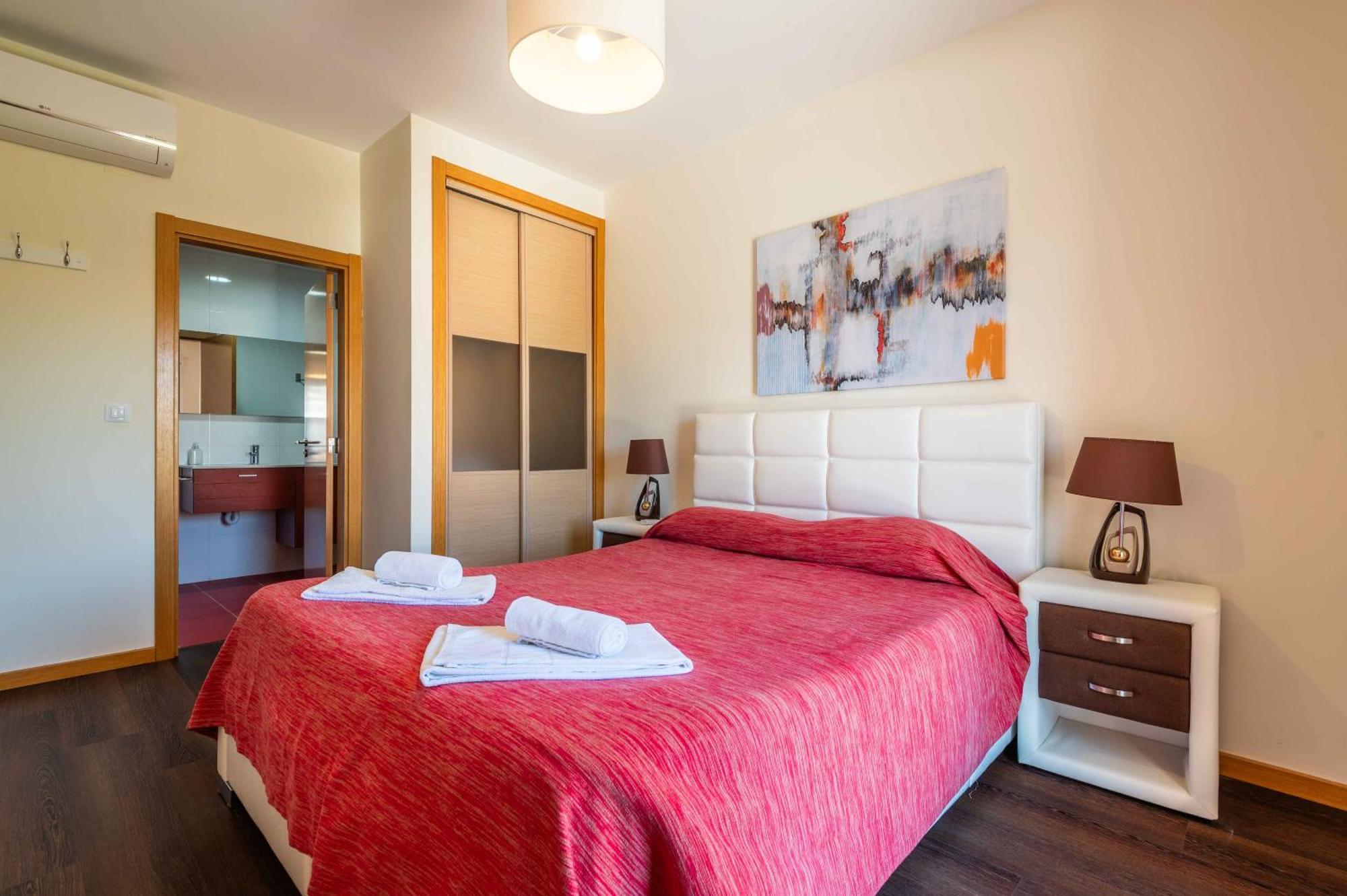 Apartamento T2 Eucalipto 2A Ольос де Агуа Екстериор снимка